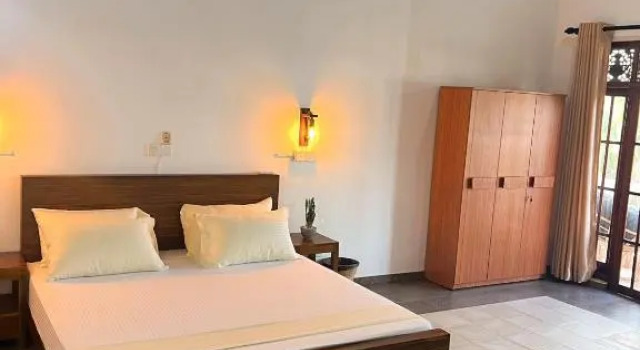 Hummus Hostel Hikkaduwa, Забронировать Отель Недорогие отели Хиккадува, рядом с Коралловый риф Хиккадувы, недорого