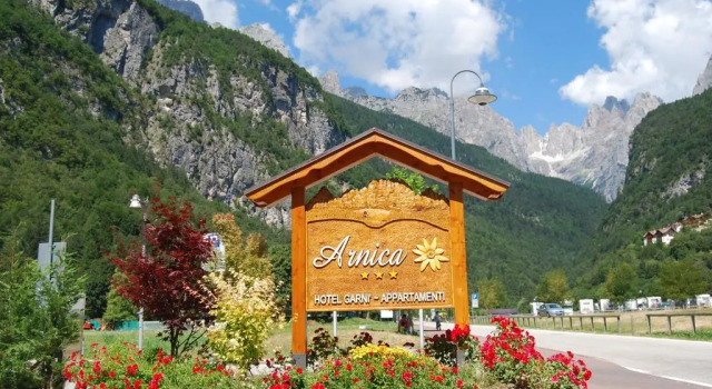 Hotel Garnì Arnica