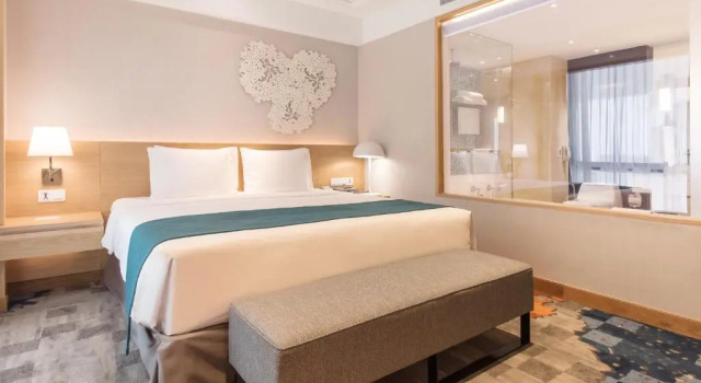 Двухместный люкс c 1 комнатой Holiday Inn Bangkok by IHG