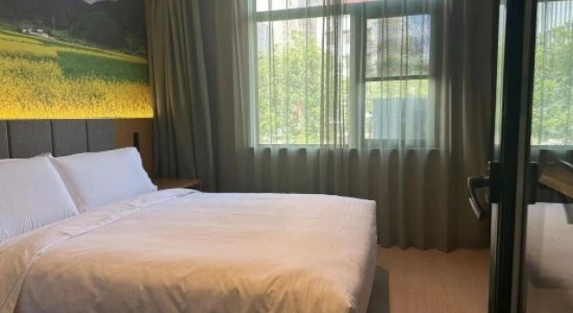 Двухместный семейный люкс TRUE GO HOTEL (Beijing Chaoyangmen Sanlitun Branch)