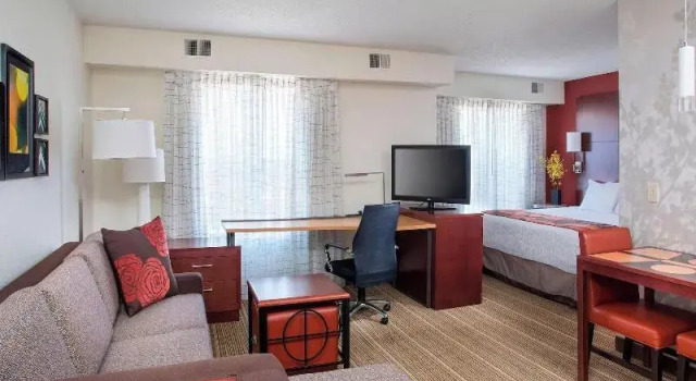 Студия Residence Inn Rockford
