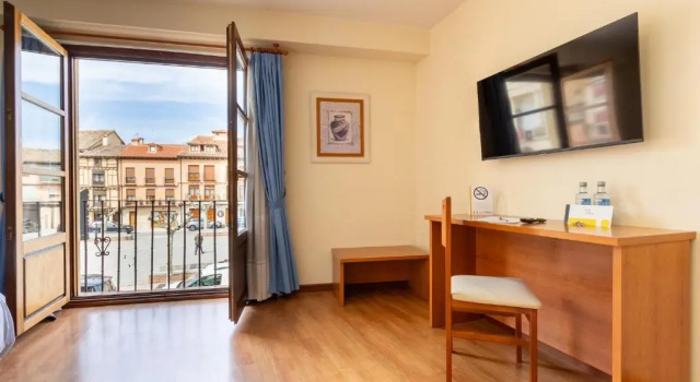 Двухместный номер Standard Alda Plaza Mayor Toro