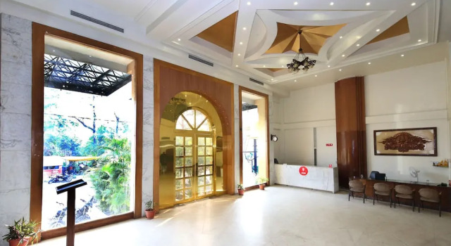 Oyo 10415 Hotel Prestige Princess, Забронировать Отель Отели штата Махараштры 3 звезды, 3*