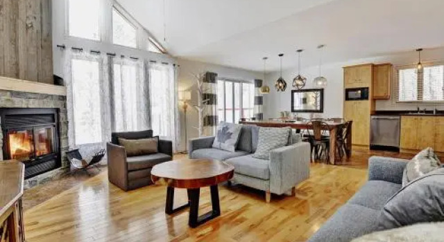 Chalet - 585 Chemin Du Hibou, Book Chalet Stoneham Quebec