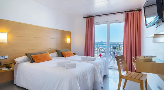 Двухместный номер Standard с видом на море Hotel & Diving Les Illes