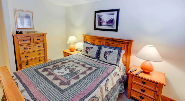 Rainbow Villas 1 - Two Bedroom Condo, Varaa Hotelli Mammoth Lakes Mammoth