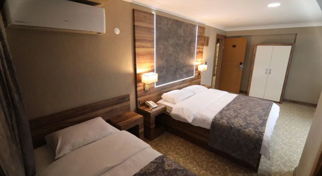 Трёхместный семейный номер Standard Marbes HOTEL