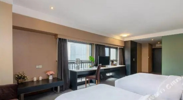 Aifei Hotel (Chongqing Paradise Walk One), Забронировать Отель Отели Чунцин с парковкой, рядом с Станция метро Daping, Парковка