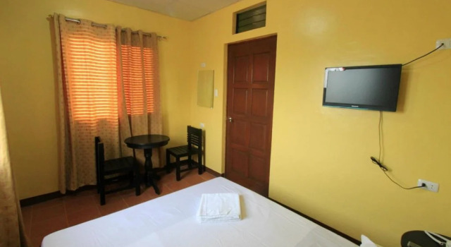 D-Zone Backpackers Inn - Hostel