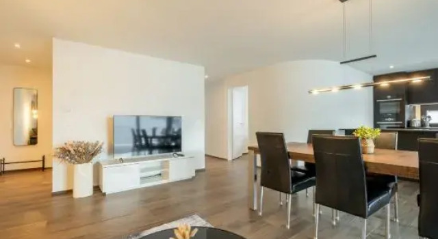 Swiss Living | High-Tech Kitchen, 1G WiFi, Balcony