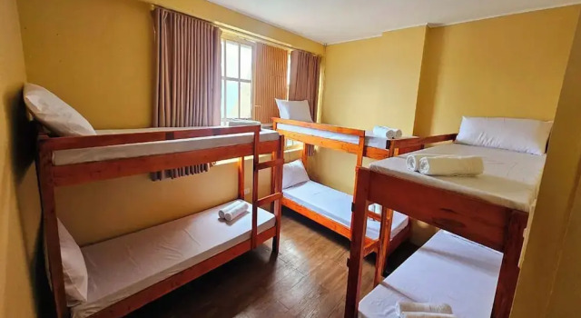 Кровать в общем номере Barelle Hostel, Coffee and Wine Bar