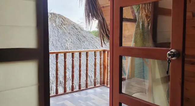 Номер Luxury c 1 комнатой с балконом и с частичным видом на океан Isla Los Erizos EcoHouse