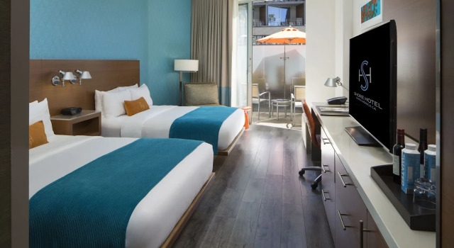 Shore Hotel
