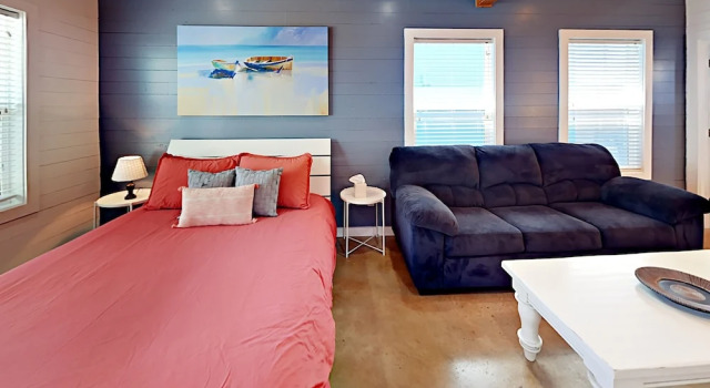 23 Royal Palms 3 Bedrooms 3.5 Bathrooms Townhouse