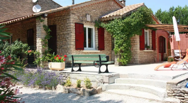 Lou Cigalon, Rezervasyon Villa Luberon otoparklı oteller, Otopark