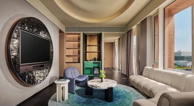 Люкс Hotel Indigo Shanghai Harbour City by IHG