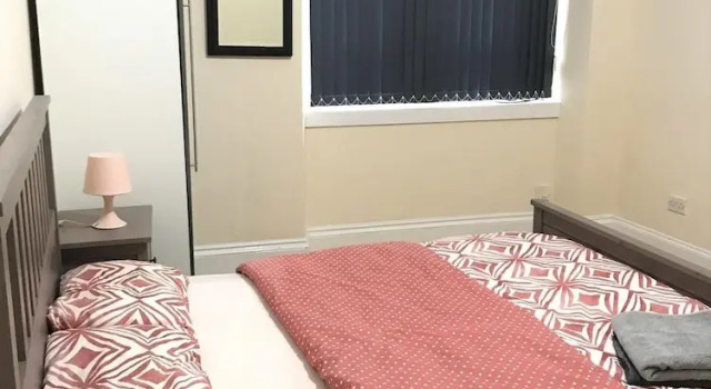 Коттедж 5 Bedroom House For Large Group