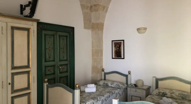 B&B Casa Camilla, Book Bed and Breakfast Hoteller i Massafra med parkering, Parkering