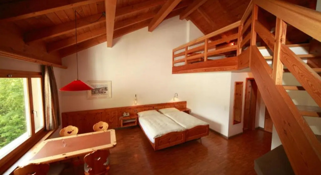 Четырёхместный номер Standard Hotel Albula & Julier
