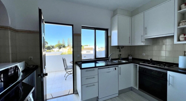 Апартаменты Vilamoura Brightness Villa With Pool by Homing