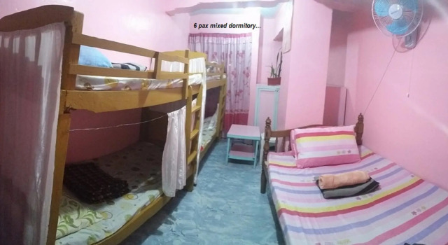 Кровать в общем номере CV Bed n Bath