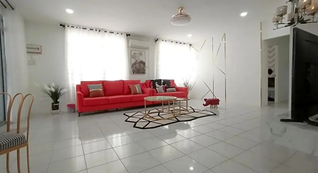 OYO Home 90189 Sibu Wedding Homestay2u, Rezerwuj Hotel Hotele w Sarawak z parkingiem, Parking