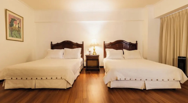 Номер Deluxe El Rey Palace Hotel