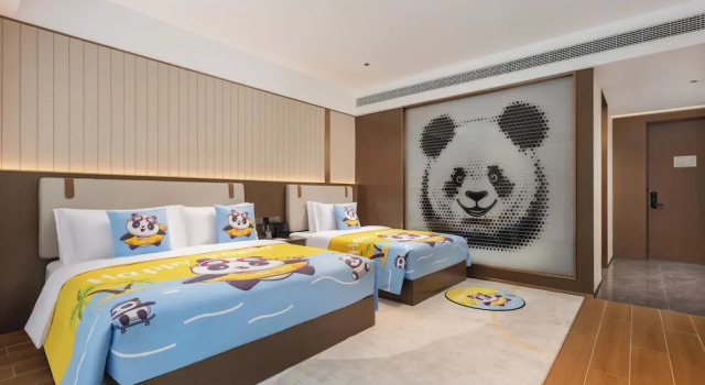 Двухместный семейный номер Standard Howard Johnson by Wyndham Zun Ju Hotel Cheng Du