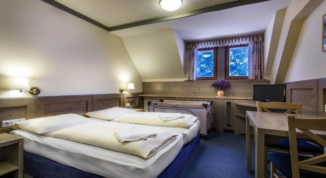 Hotel Krvavec
