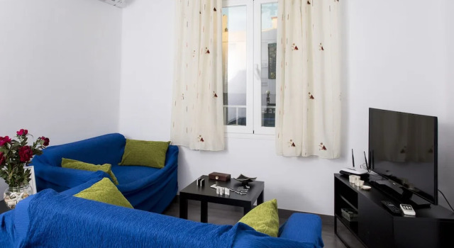 Sea & Wave Sevilla, Забронировать Отель Bailen-Miraflores Малага, рядом с Музей Кармен Тиссен