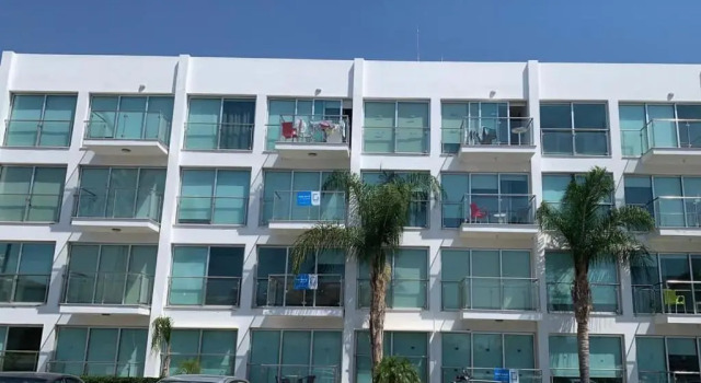One-bedroom beach apartment, 30m from the best beach, Boek Appartement Hotels in Protaras met parkeren, in de buurt van Neolithic Settlement, Parkeren