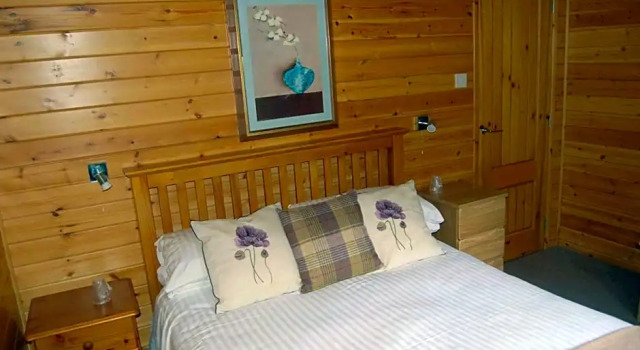Luxury woodland Alder Lodge, Забронировать Отель Отели Центральной Шотландии с парковкой, Парковка