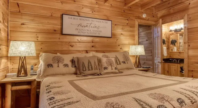 Er260- Magical Moments Great Location- Close To Town 1 Bedroom Cabin by RedAwning