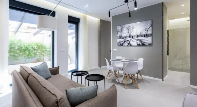 Апартаменты Deluxe Teanna Lux Apartments