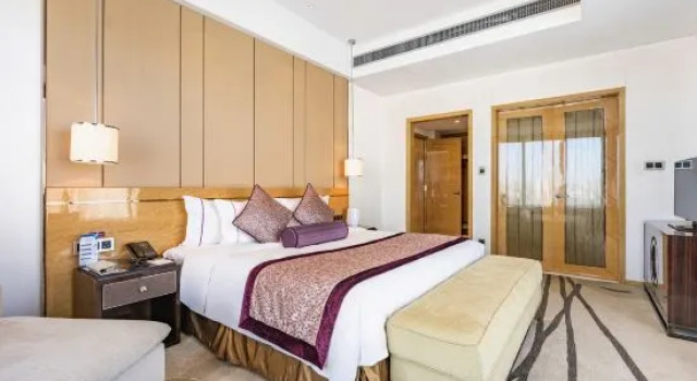 Люкс Business International Trade Hotel