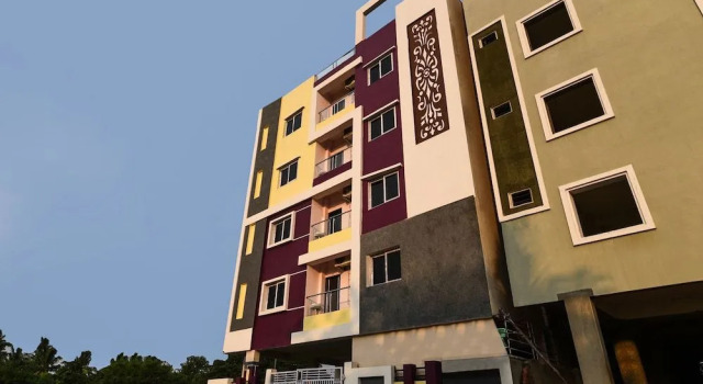 OYO 16469 Pramukh Hotels, Book Hotel Vijayawada Andhra Pradesh