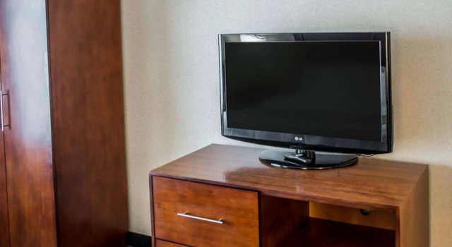 Двухместный люкс Comfort Suites Portland Southwest