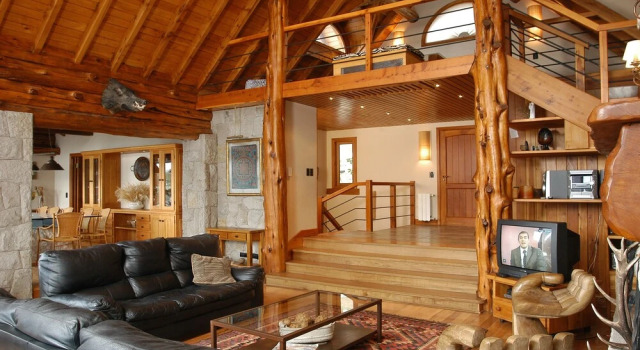 Ultra Luxury 6Bed 5.5Bath HV1
