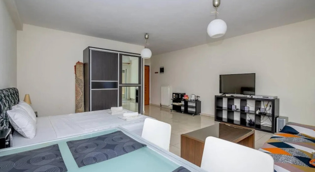 Cozy 'koukou' Discrete Apartment in Orestiada, Book Apartment  