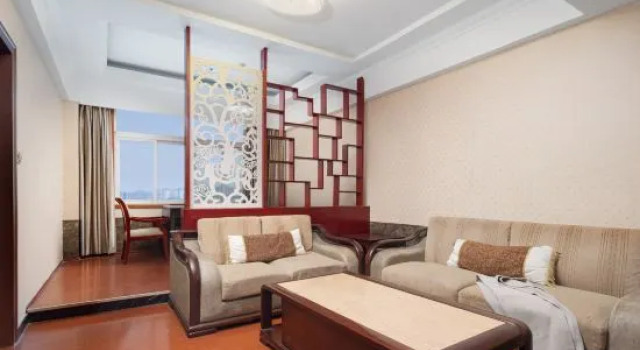 Люкс Yulong Hotel