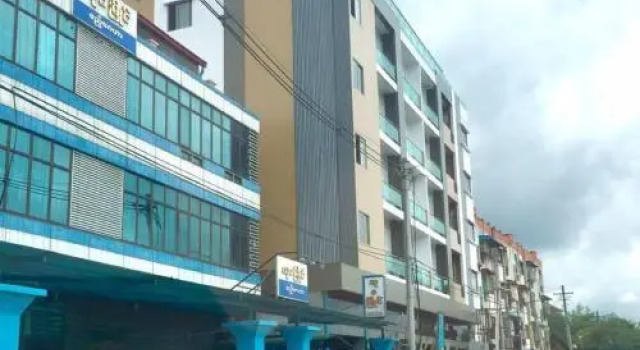 Thukha Myaing Guest House 1 - Burmese Only, Book Pension Gæstehuse i Yangon Region, Pension