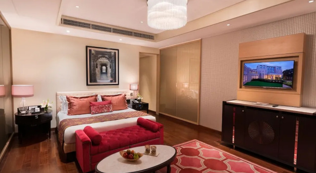 Двухместный люкс Luxury Taj Santacruz
