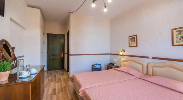 Двухместный номер Standard Jolly Hotel
