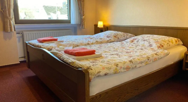 Ferienpension bei Stenze, 预订 公寓 森海姆 