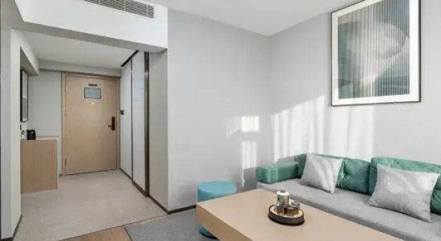 Люкс Superior Country Inn & Suites by Radisson Hotel (Harbin Central Avenue Heshan Street Subway Station)