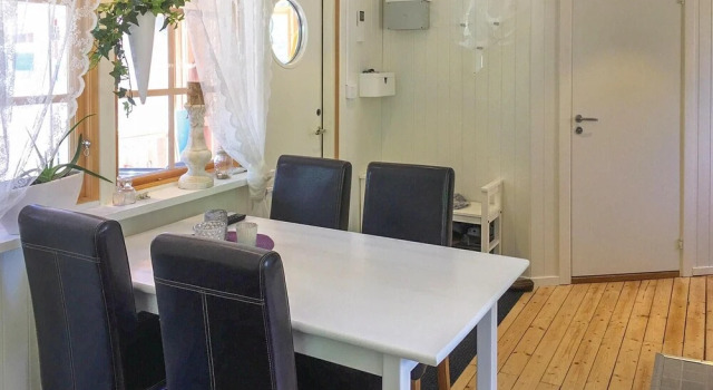 Awesome Home in Ljungby With 2 Bedrooms, Sauna and Wifi, Book Hotel Hölminge Kronoberg