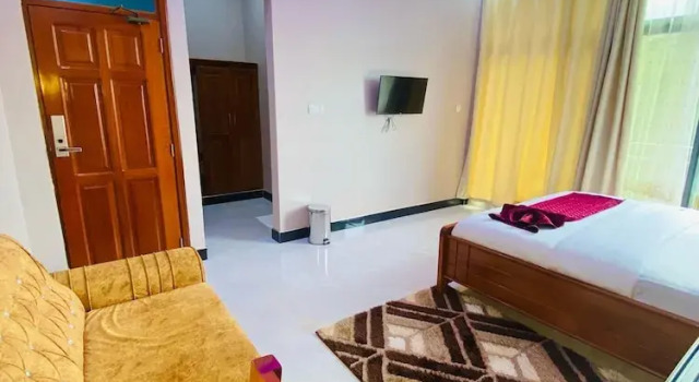 Двухместный номер Standard с видом на горы Gombe Park Hotel