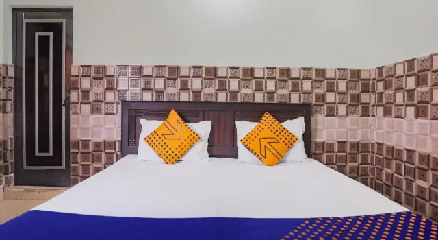 Hotel Himalaya by OYOooms, Забронировать Отель Морадабад штат Уттар-Прадеш, рядом с Железнодорожная станция Морадабад