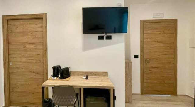 Bari Airport Rooms, Book Pension Bari Bari Province