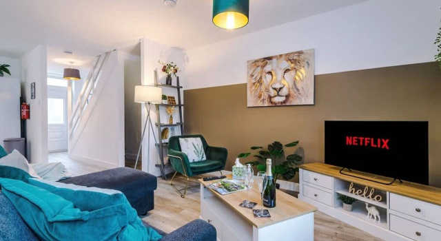 Spacious House Incredible Location Free Parking, Забронировать Дом для отпуска Виллы Честера, рядом с Больница Countess of Chester, Вилла